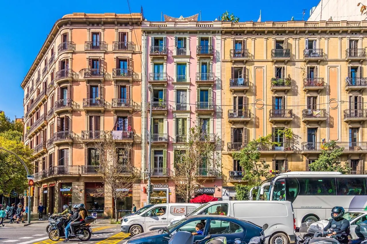 Apartamento En Excelente Ubicacion, Centro De Barcelona 0*,  Spanyolország